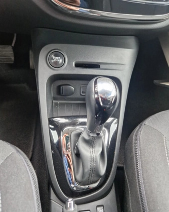Renault Captur cena 49600 przebieg: 104831, rok produkcji 2015 z Gdańsk małe 781